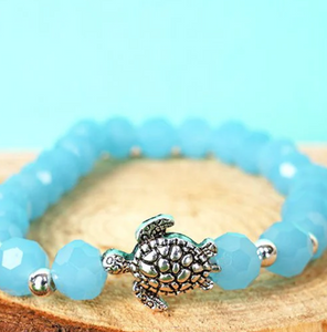 All Decked Out Sea Turtle Beaded Bracelet